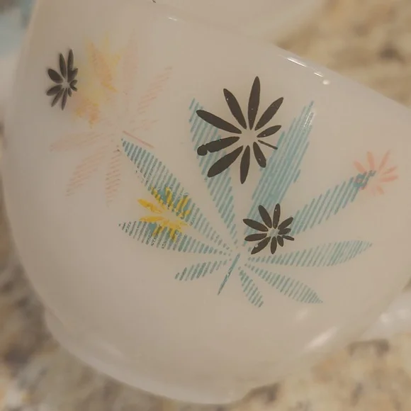 Federal Glass Milk Glass Cups And Snack Trays - Picture 5 of 5